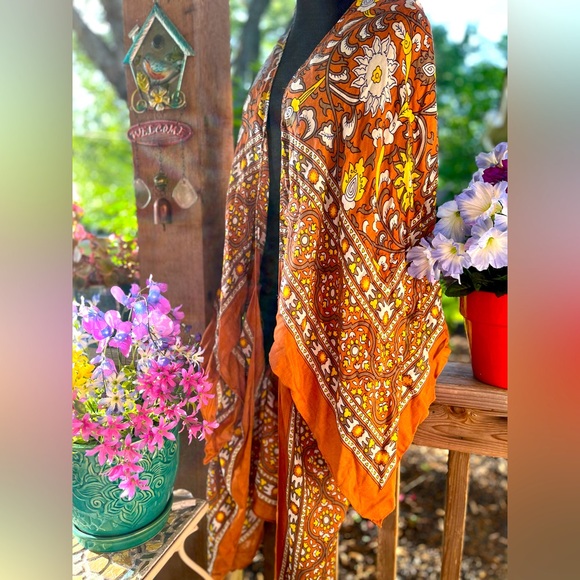 Free People Bold Orange/Yellow/Tan Floral Paisley Open Front Soft Ruana Kimono - Picture 4 of 9